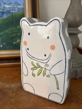Anthropologie, Molly Hatch  Whimsical Ceramic Bear bank